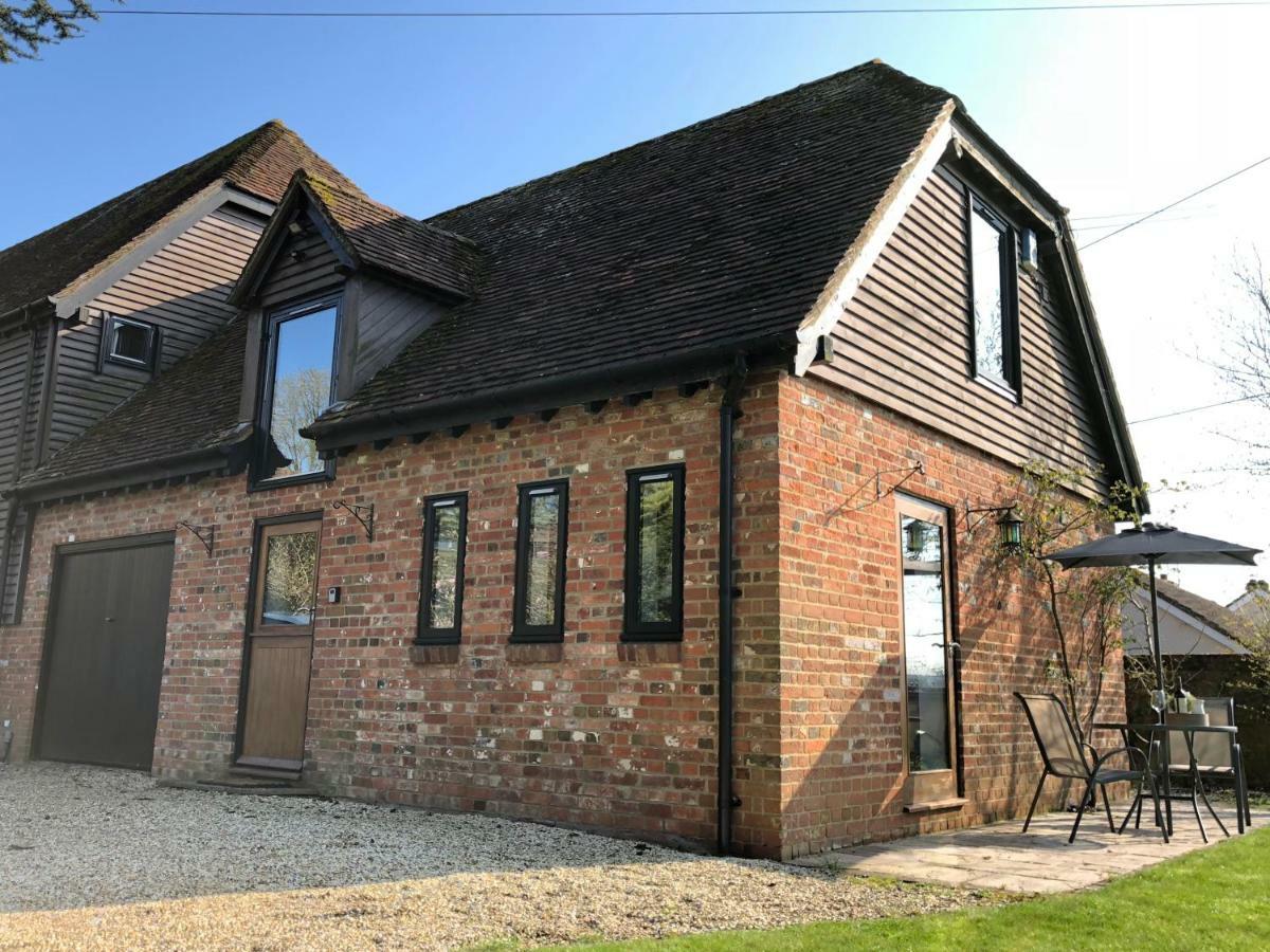 The Stable Barn *On The Edge Of The New Forest* Downton  Zewnętrze zdjęcie